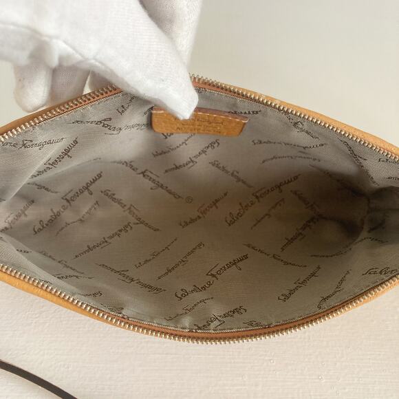 SALVATORE FERRAGAMO Lambskin Gancini Pouch Vintage Shoulder Bag - Picture 8 of 15